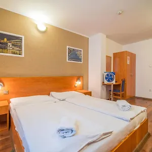 3* Szálloda Easy Star